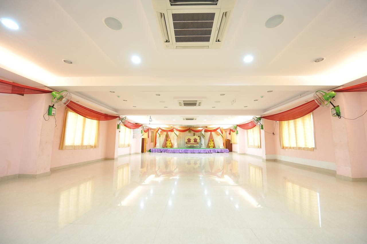 Shree Lakshmi Guest House Visakhapatnam Ngoại thất bức ảnh